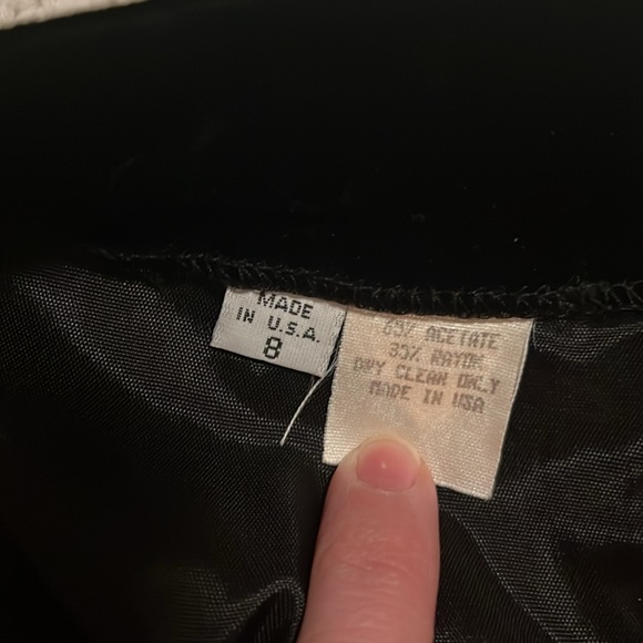 Black Velvet Pencil Skirt size 6 - Picture 5 of 10